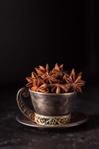 陰部のにおいが下着に残る原因と対策は？